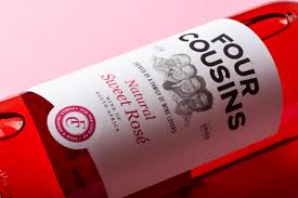 FOUR COUSINS ROSE 1.5 LTRS